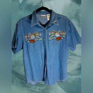 Bobbie Brooks. Embroidered Denim SS Blouse Ladies Medium EUC